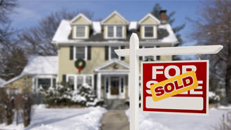 Should-You-Buy-a-Home-in-Winter
